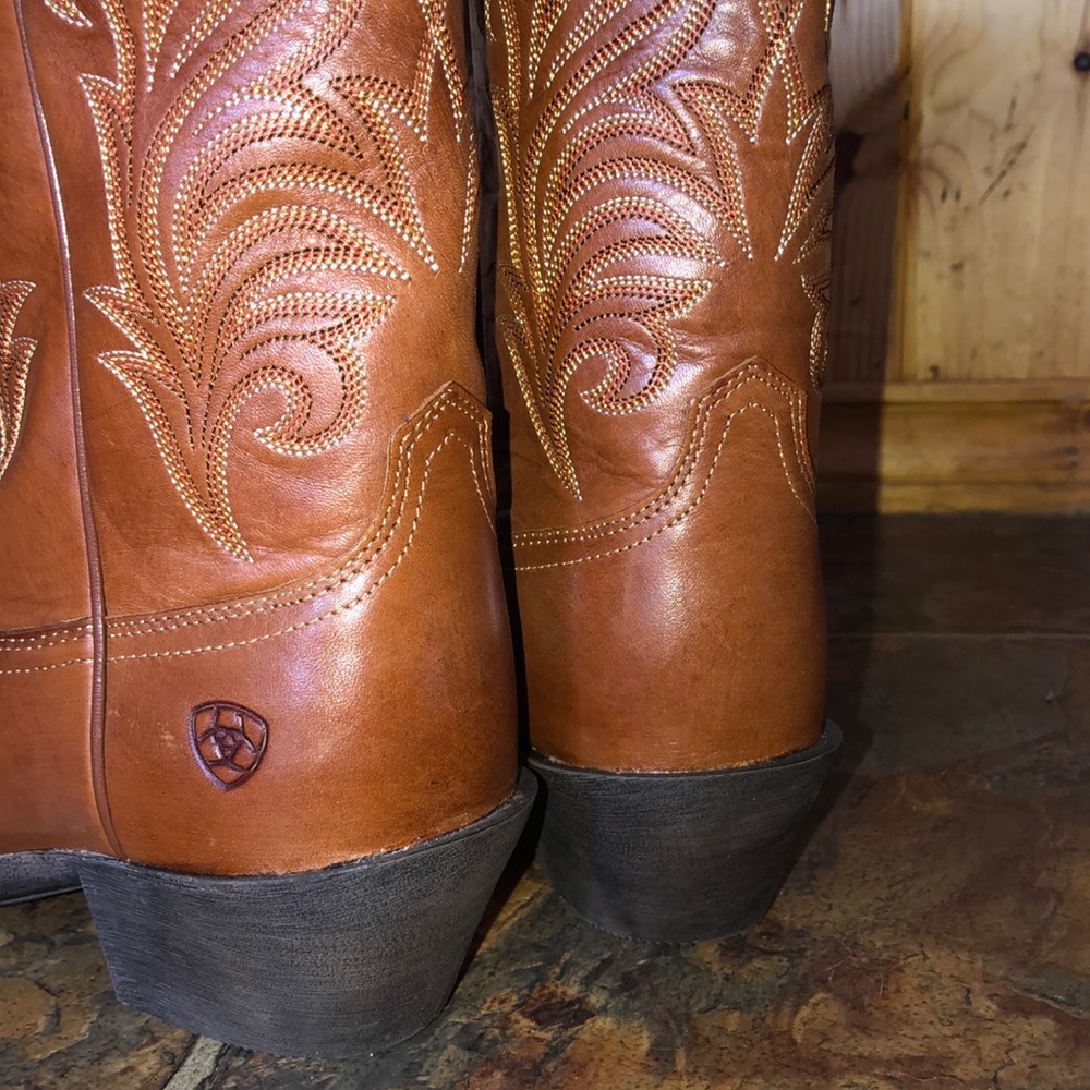 Ariat Women’s Cowboy Boots - Picture 4 of 7